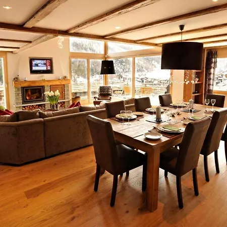 Chalet Panorama With Views To The Glaciers And The Dom 펜션 *
